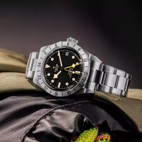 Tudor Black Bay Pro 39mm Bracelet Watch M79470 0001