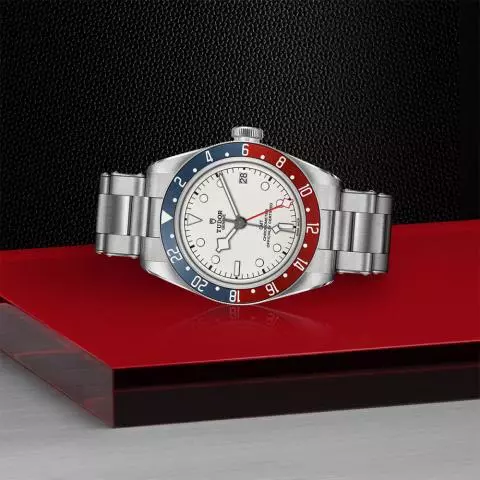 TUDOR Black Bay GMT 41mm Watch M79830RB 0010