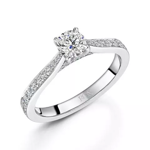 Diamond pave ring uk deals