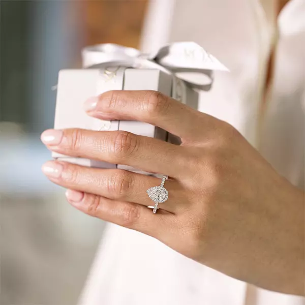 Salt Pepper Galaxy Diamond Graduated Pear Halo Engagement Ring, Unique  diamond halo prong engagement ring gold Salt and Pepper diamond ring