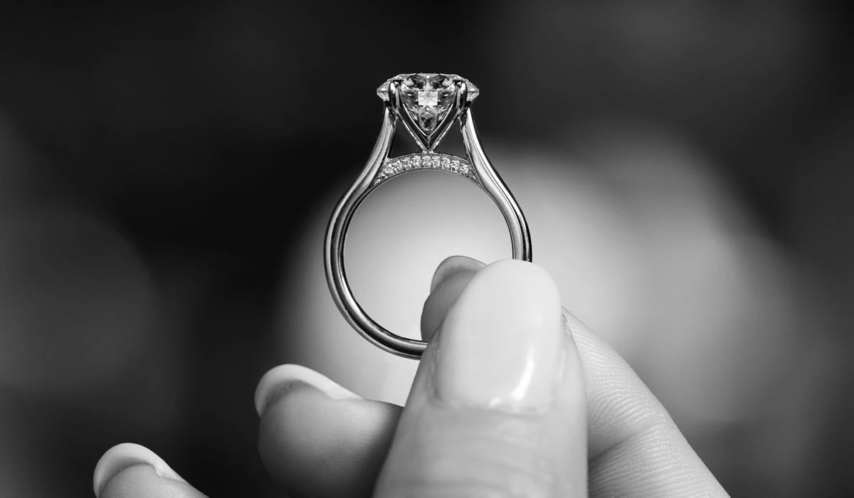 Guaranteed engagement ring financing sale